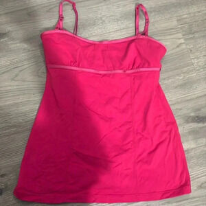 LULULEMON HOT PINK TANK Built in Bra size 6